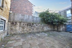 Front communal outside space- click for photo gallery